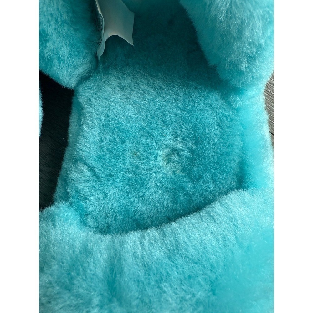 UGG Kids Fluff Yeah Slide Turquoise Blue Sheepskin Cozy Sandals Size 4 - Picture 2 of 6